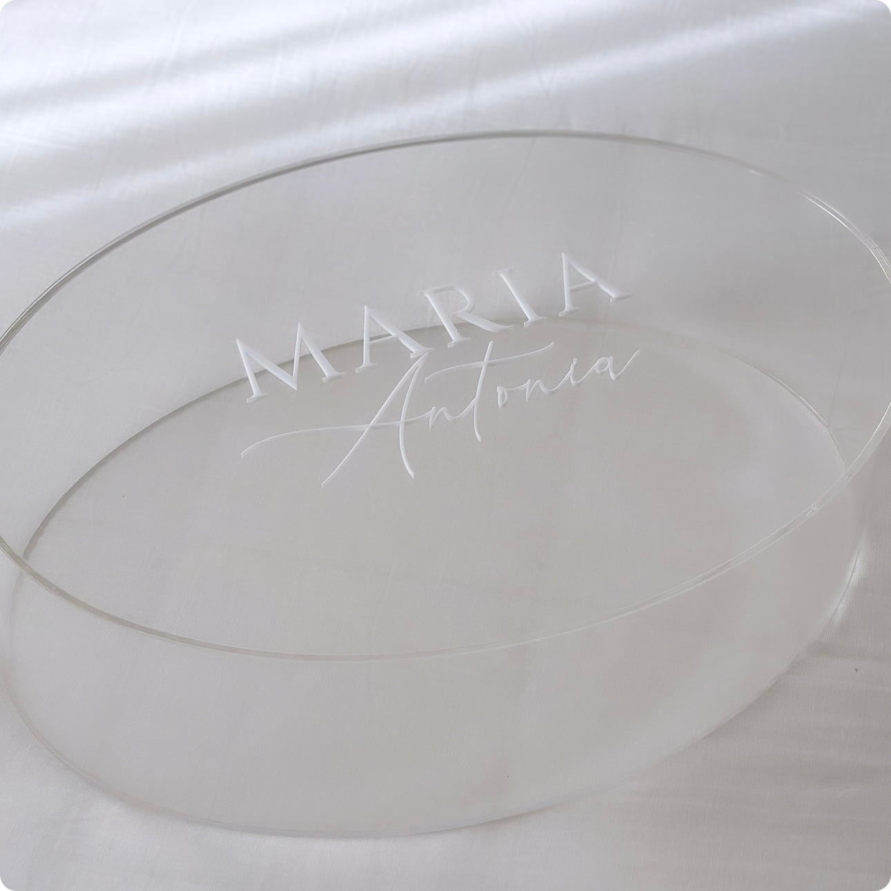 Oval clear acrylic box